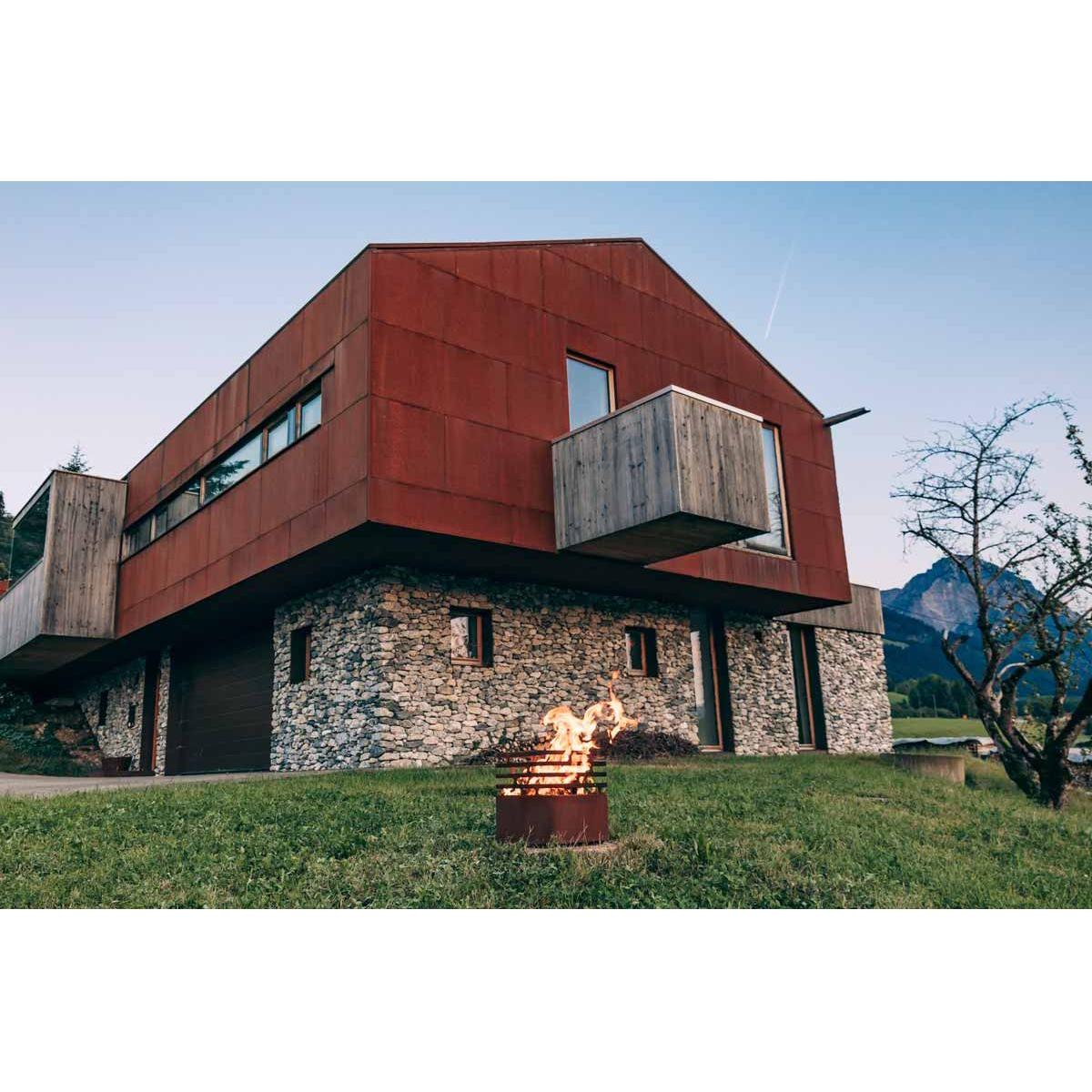 CUBE Fire Basket rusty