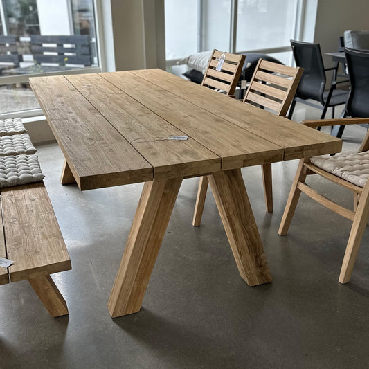 Alpha matbord 220x100H75 teak