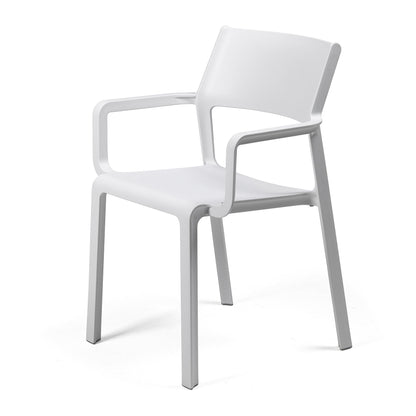 Trill karmstol Bianco – vit stapelbar matstol från Nardi
