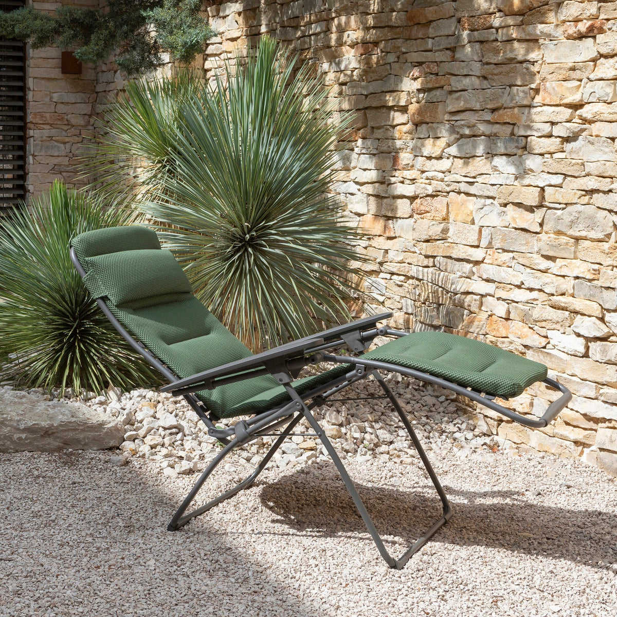 Lafuma Relax 803 solstol BeComfort i miljö