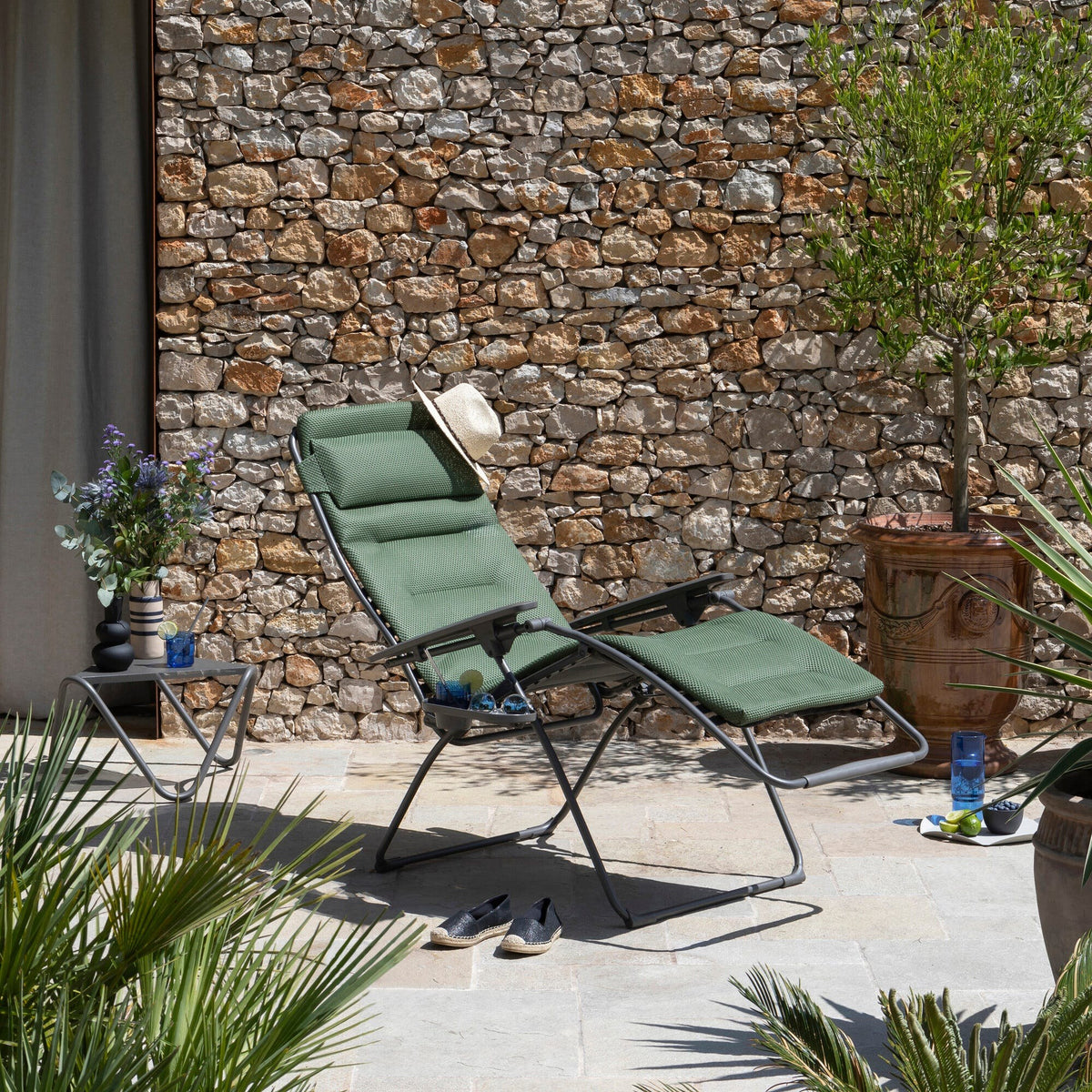 Lafuma Relax 803 XL solstol BeComfort i miljö