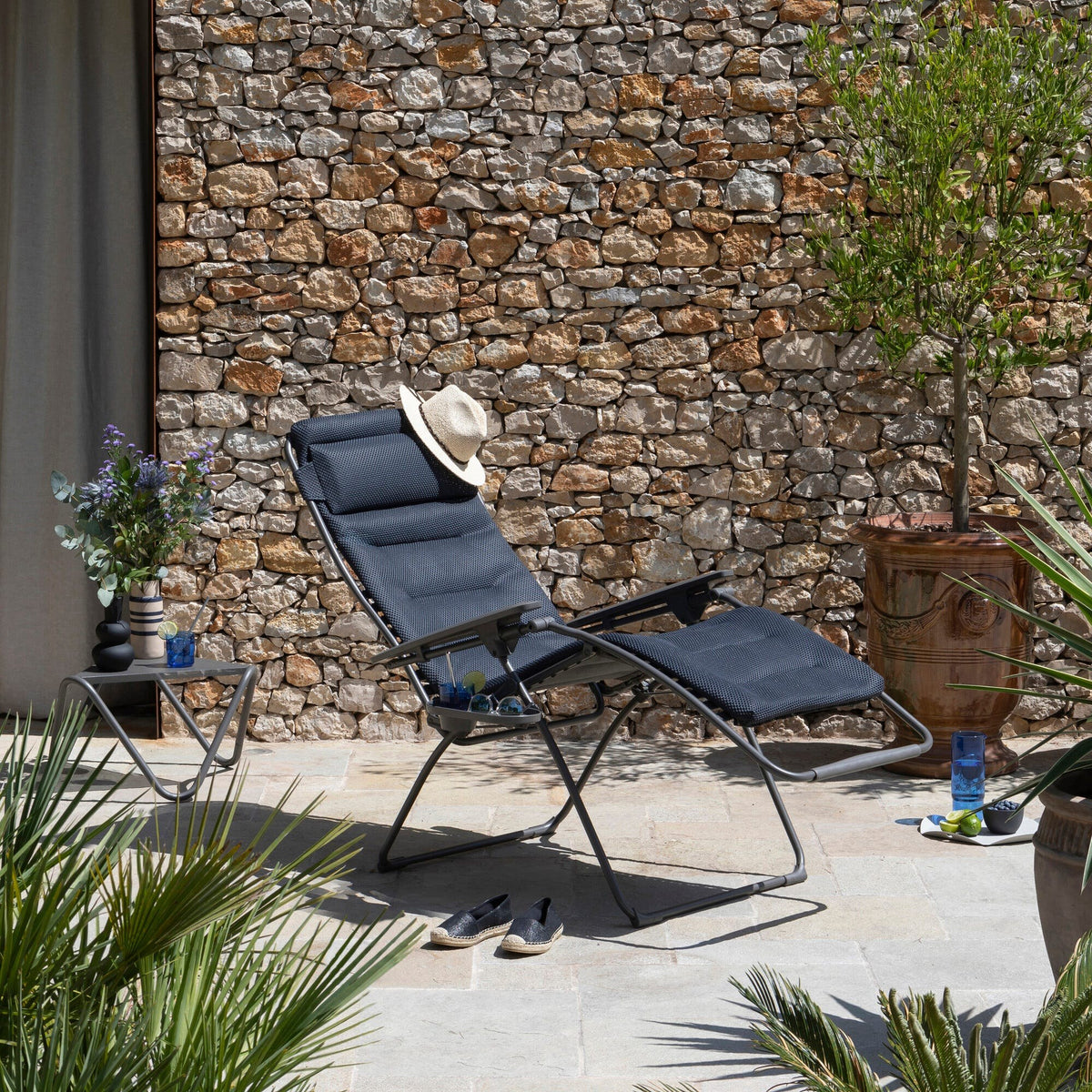 Lafuma Relax 803 XL solstol BeComfort i miljö