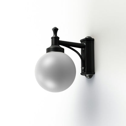 Roger Pradier Moon N°2 vägglampa, svart, opal glob